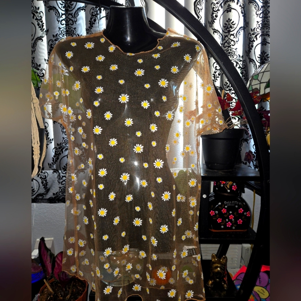 Shein  beige  daisy see  sheer  shirt size small